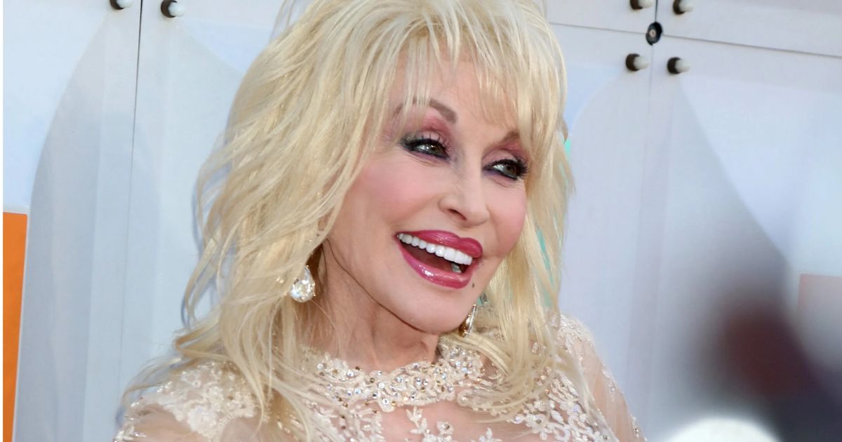 Dolly Parton – Tie Our Love (in a Double Knot)